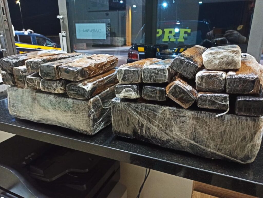 PRF apreende, em Cascavel, maconha envolta em pó de café, na tentativa de driblar fiscalização