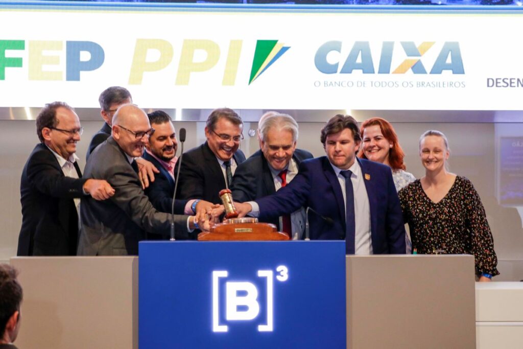 Martelo batido: leilão da PPP da iluminação pública de Toledo conhece vencedor
