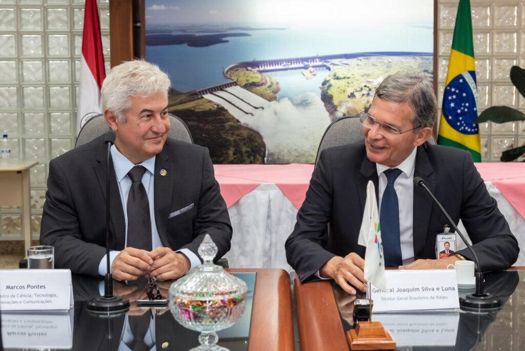 Ministro Marcos Pontes propõe parcerias com Itaipu e PTI para levar projetos a todo o País