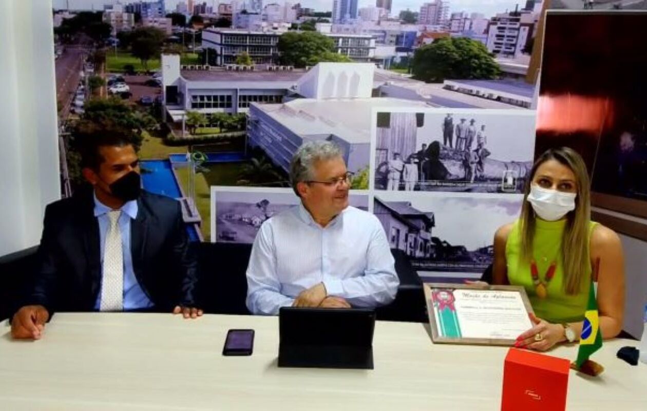 Moção de Aplausos à secretária de Saúde. Novo decreto autoriza postos de combustíveis 24h. Auxílio-alimentação: valor desagradou.