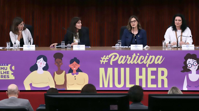 Ministra Cristiane Britto destaca ações de enfrentamento à violência política contra a mulher