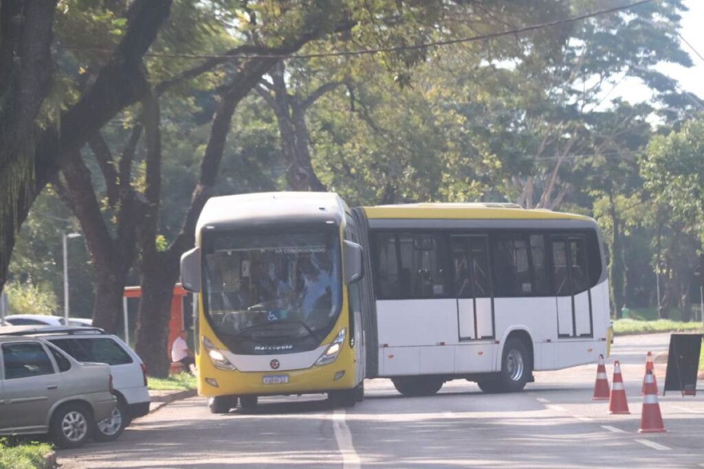 A partir de hoje, frota do transporte coletivo de Foz conta com ônibus articulado