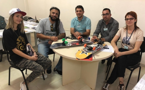 Parceria entre Juventude e Cultura vai ofertar aulas de manobras de skate