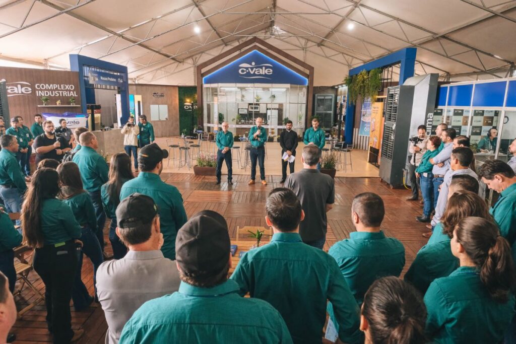 Pesquisadores participam de Dia de Campo da C.Vale