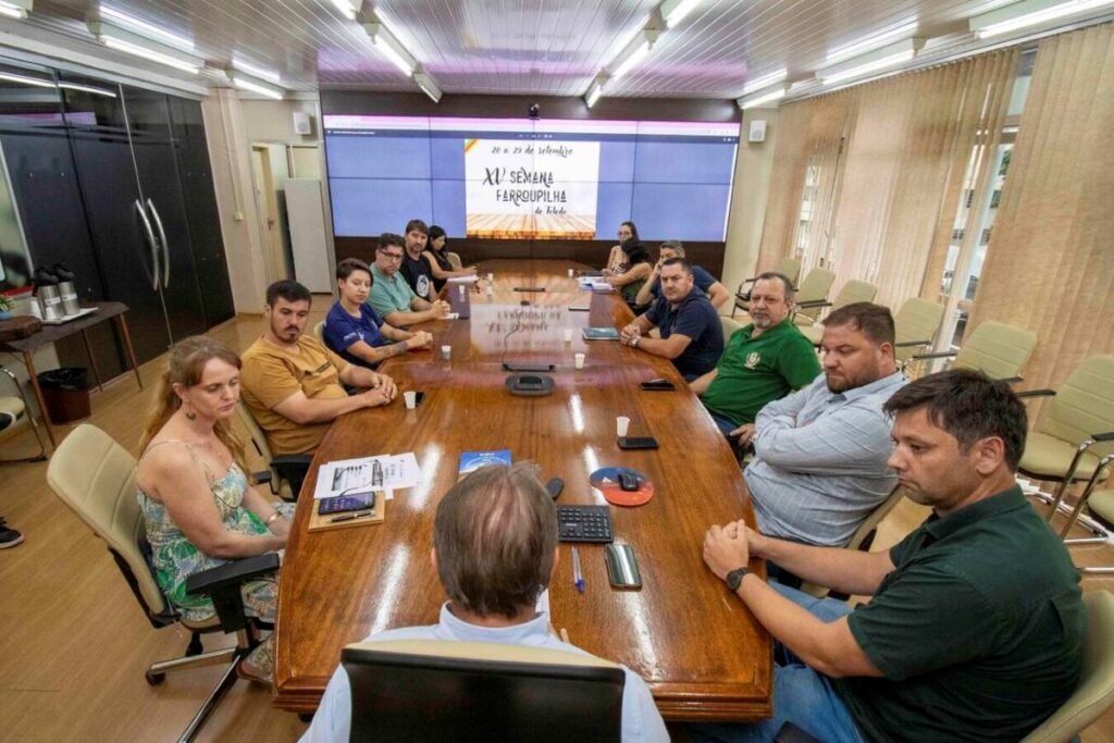 Patrões e gestores discutem, em Toledo, a Semana Farroupilha de 2024