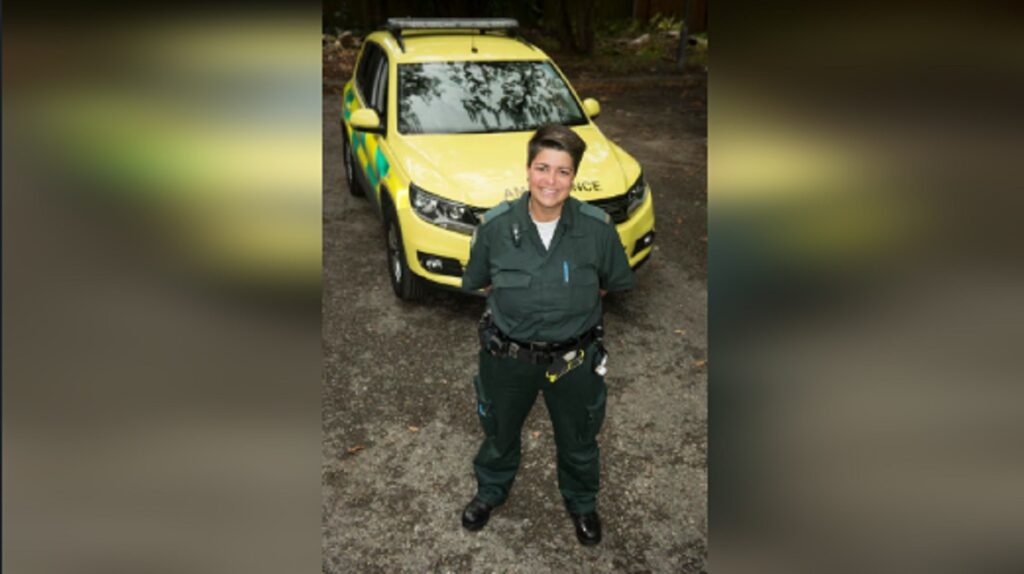 Priscila Paramédica, a brasileira que salva vidas  em Londres