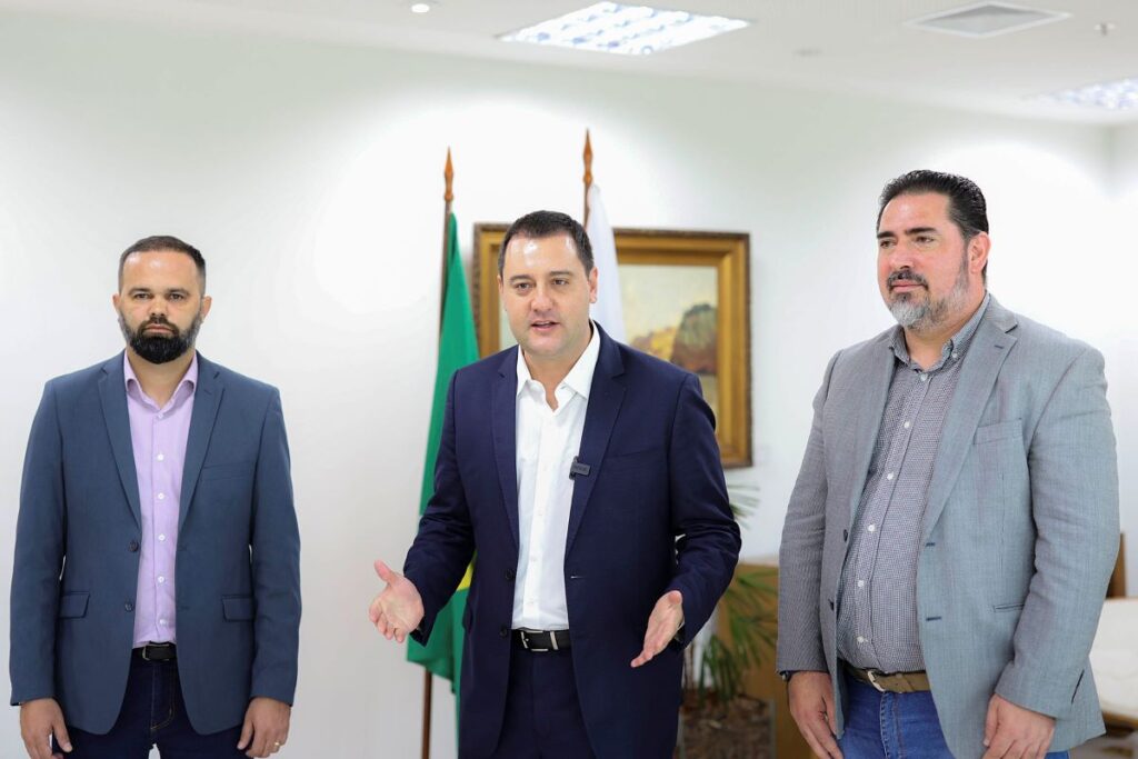Ratinho Junior apresenta mercado de carnes do Paraná em reuniões com grandes empresas do Japão