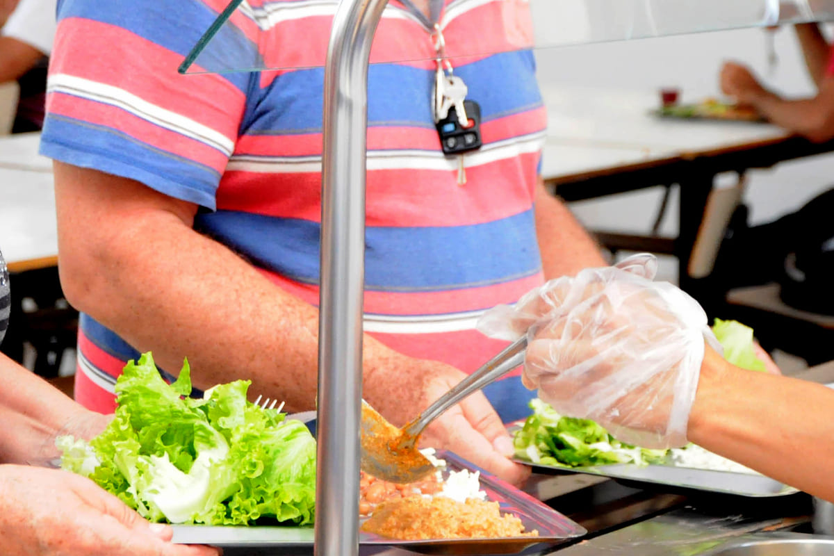Restaurantes populares voltam a funcionar em Toledo e com novo valor