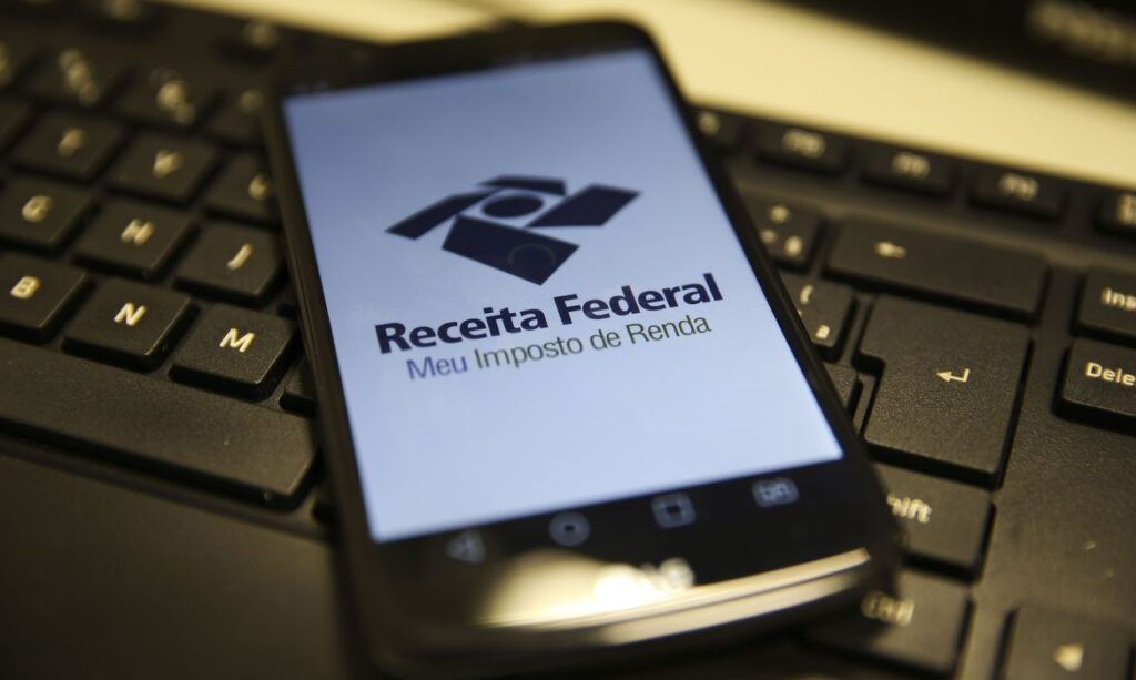 Anvisa proíbe venda sem receita de cloroquina e ivermectina