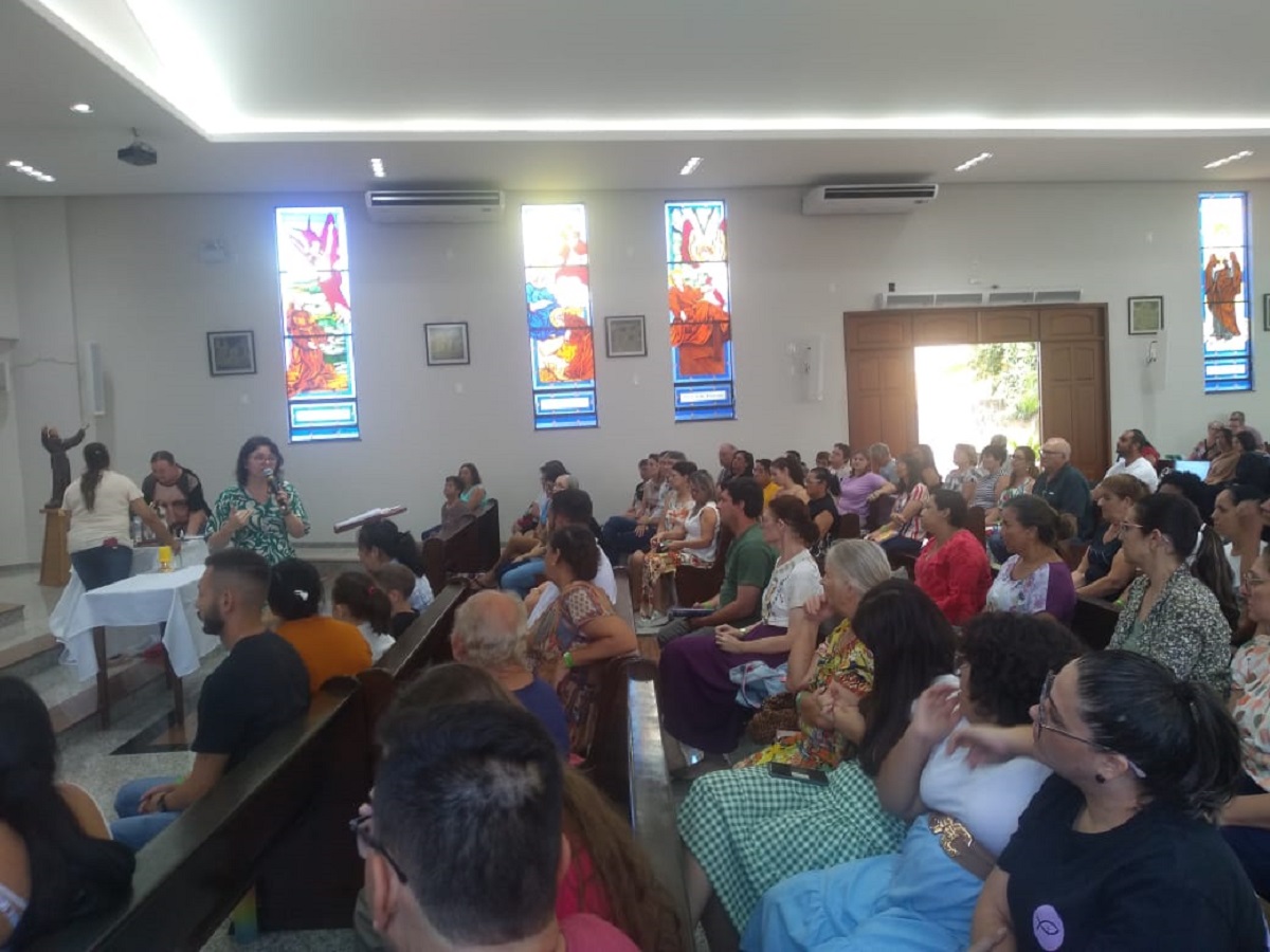 Retiro de oração por cura e libertação reúne fiéis em Toledo