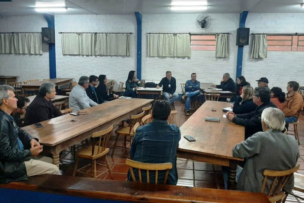 Reunião debate a conectividade no campo e os desafios para o Desenvolvimento Regional