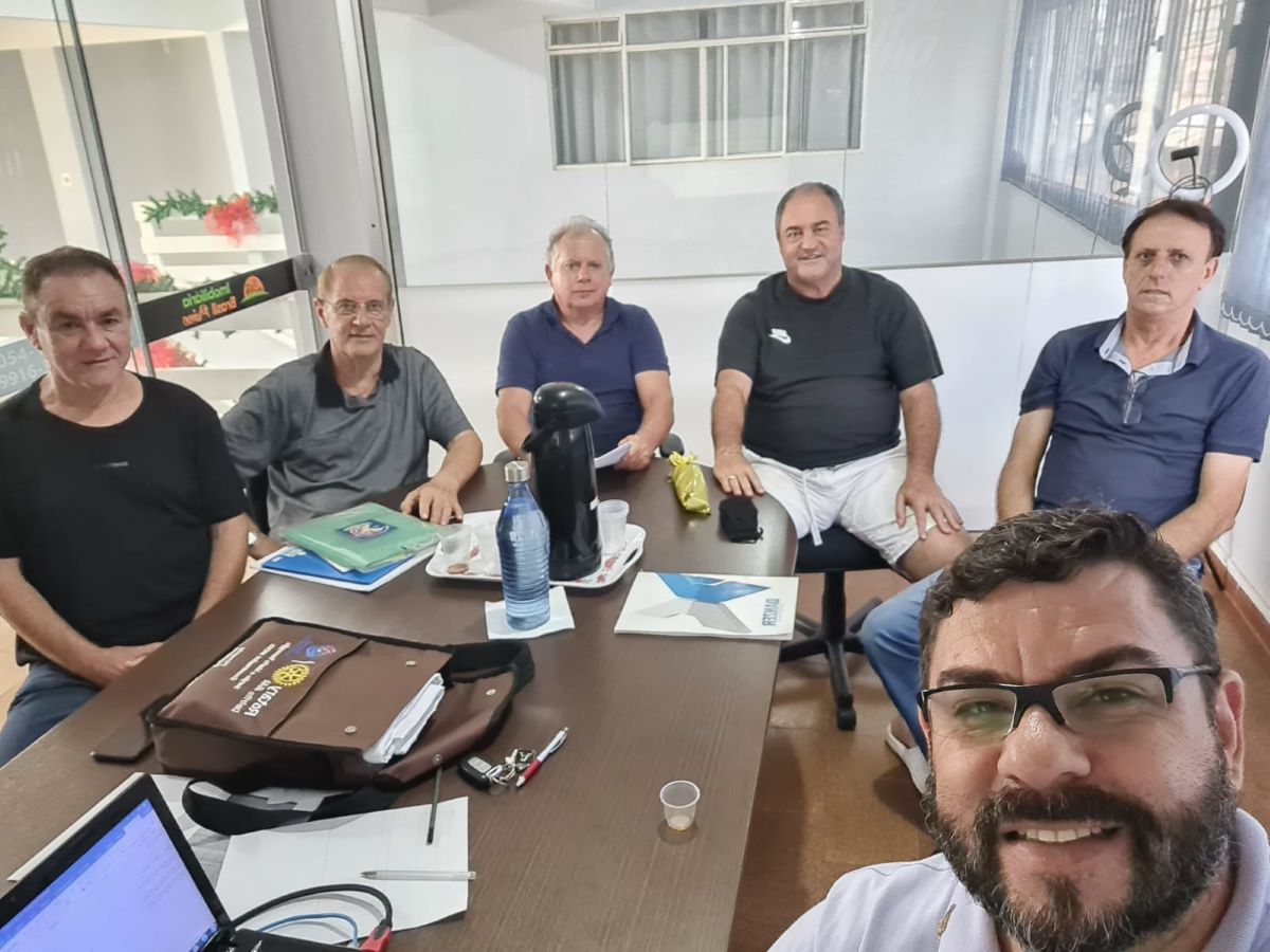 Diretoria do Esporte Clube Toledo se reúne para planejamento