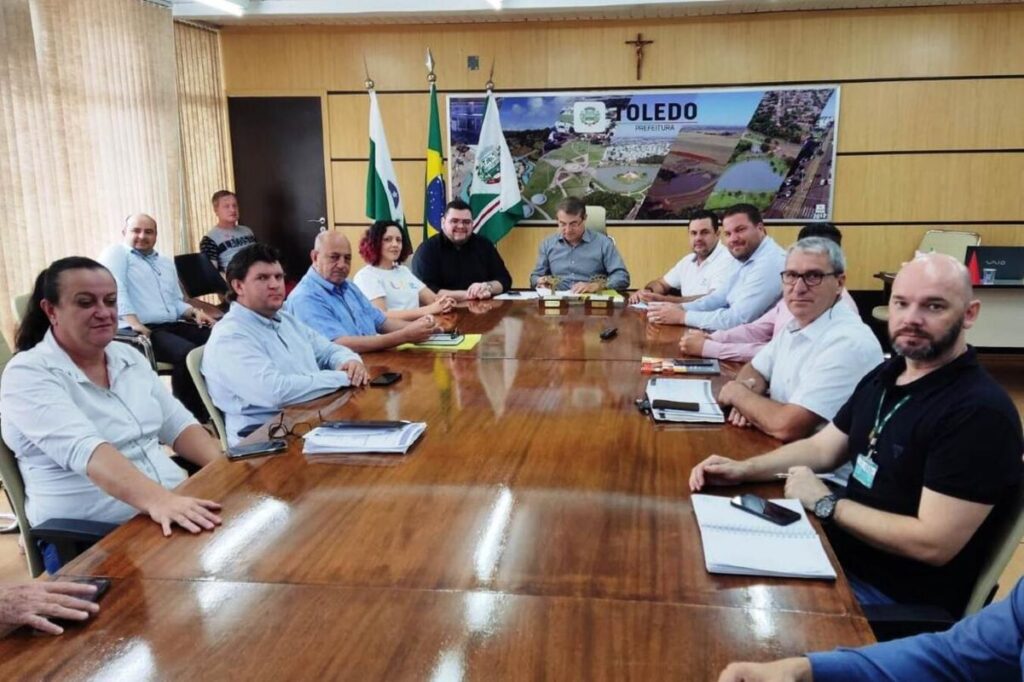 Florir Toledo e Projovem terão bolsas de R$ 200,00