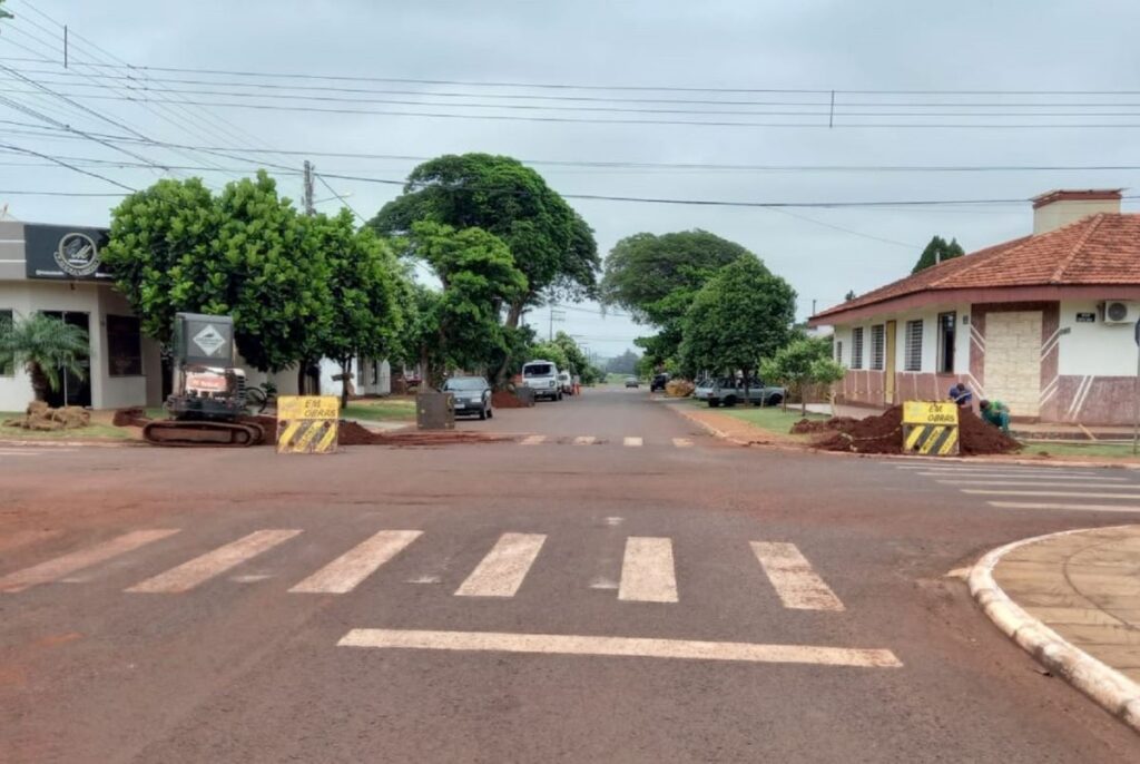 Obras da Sanepar ampliam rede de água em Nova Santa Rosa