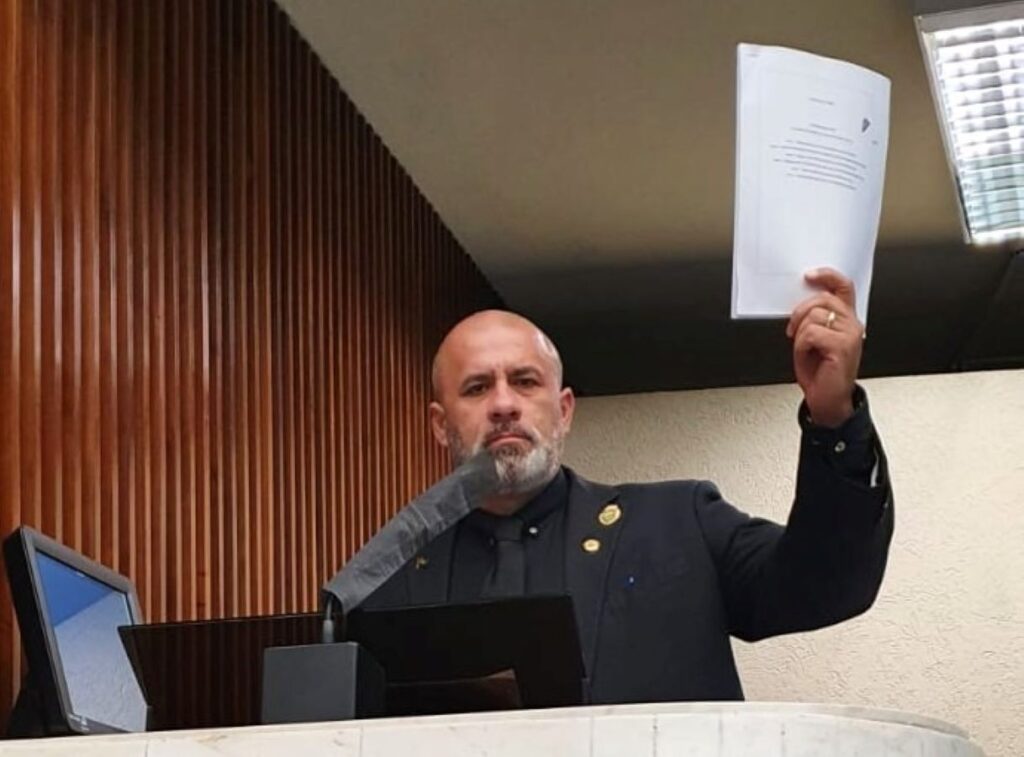 Soldado Fruet alerta: rodovias terão pouco ou nenhum investimento no novo pedágio