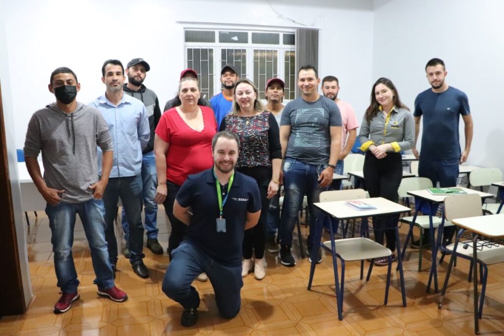 Segunda turma do curso de instalação de geradores de energia solar é iniciado em Assis