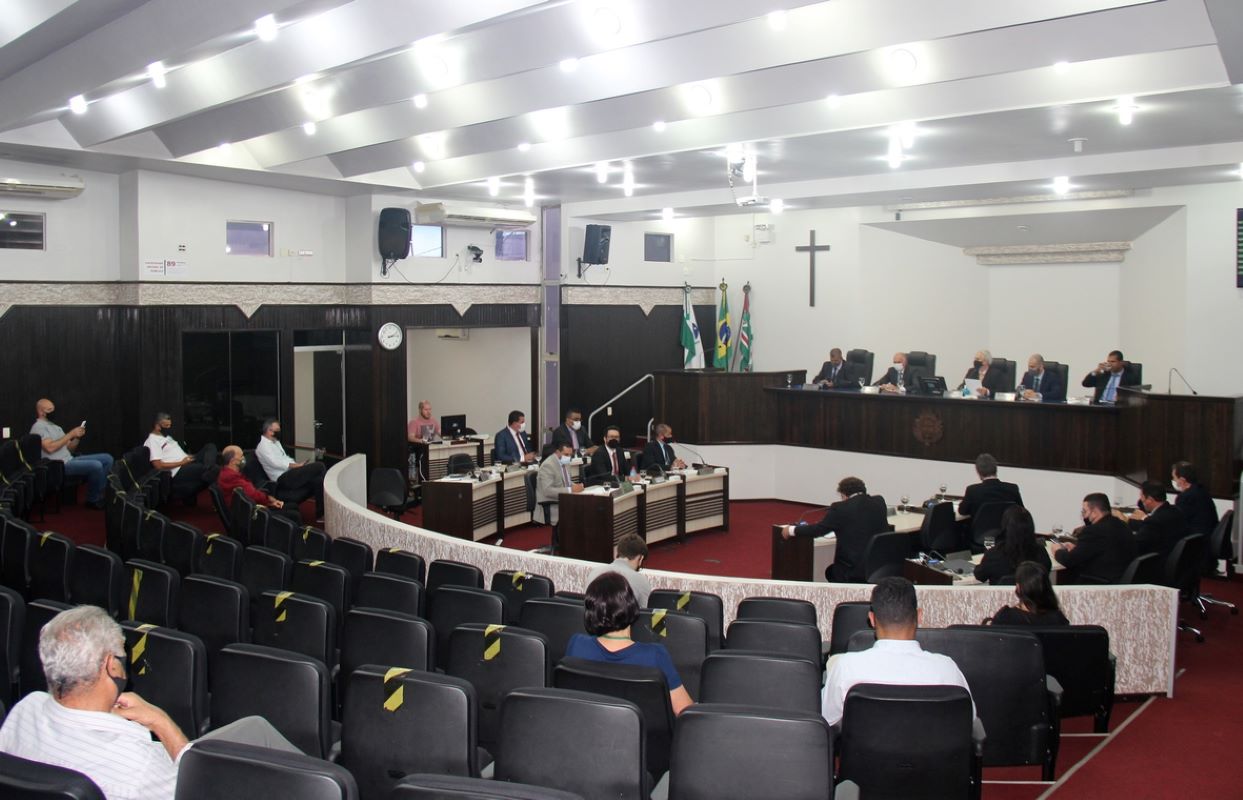 Sessão aprova crédito, verba à Apac e teletrabalho na Câmara
