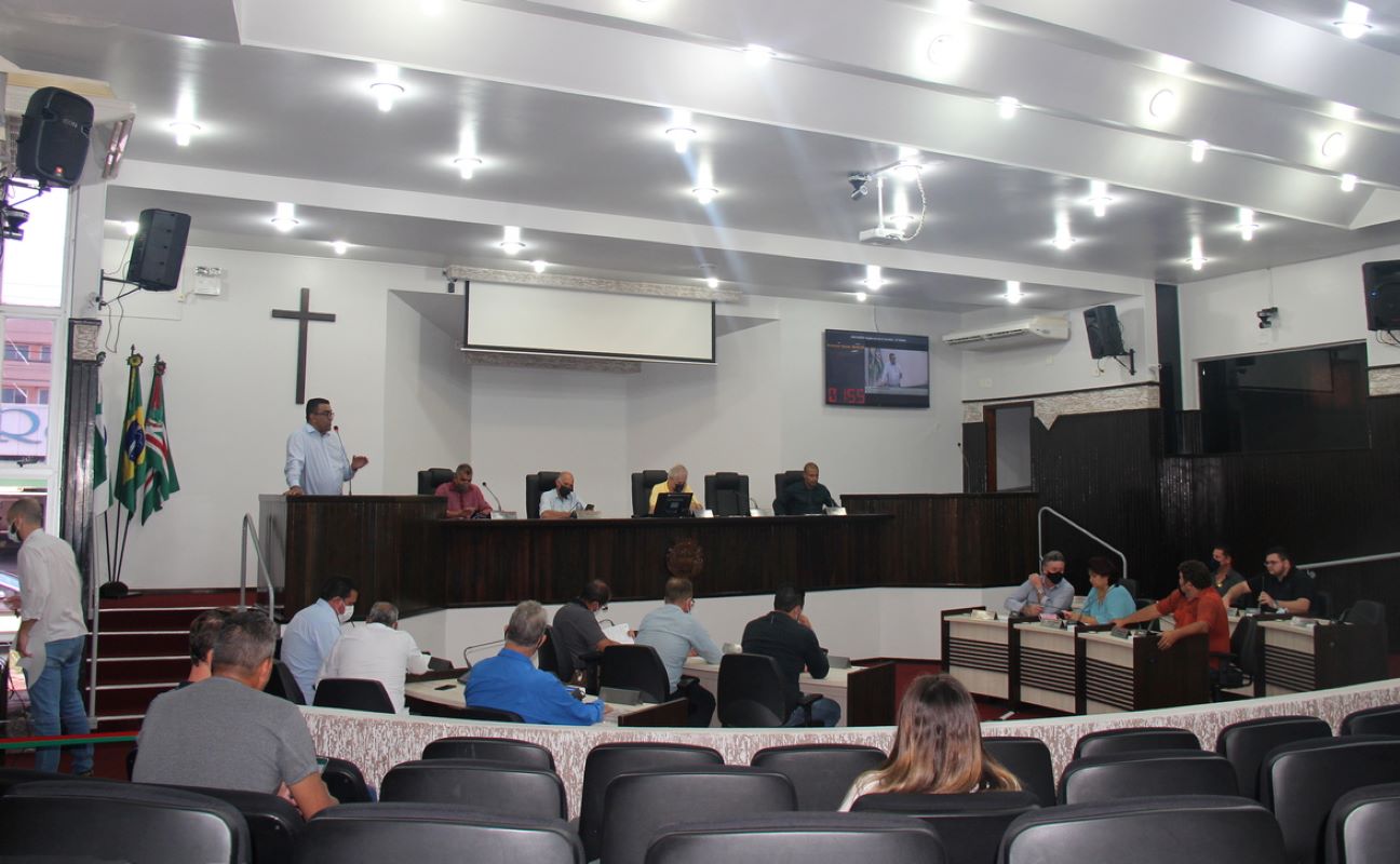 Em sessão extraordinária, vereadores de Toledo aprovam reajuste dos servidores municipais
