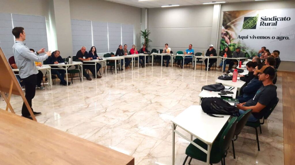 Encontros no Sindicato Rural de Toledo tratam de sucessão familiar