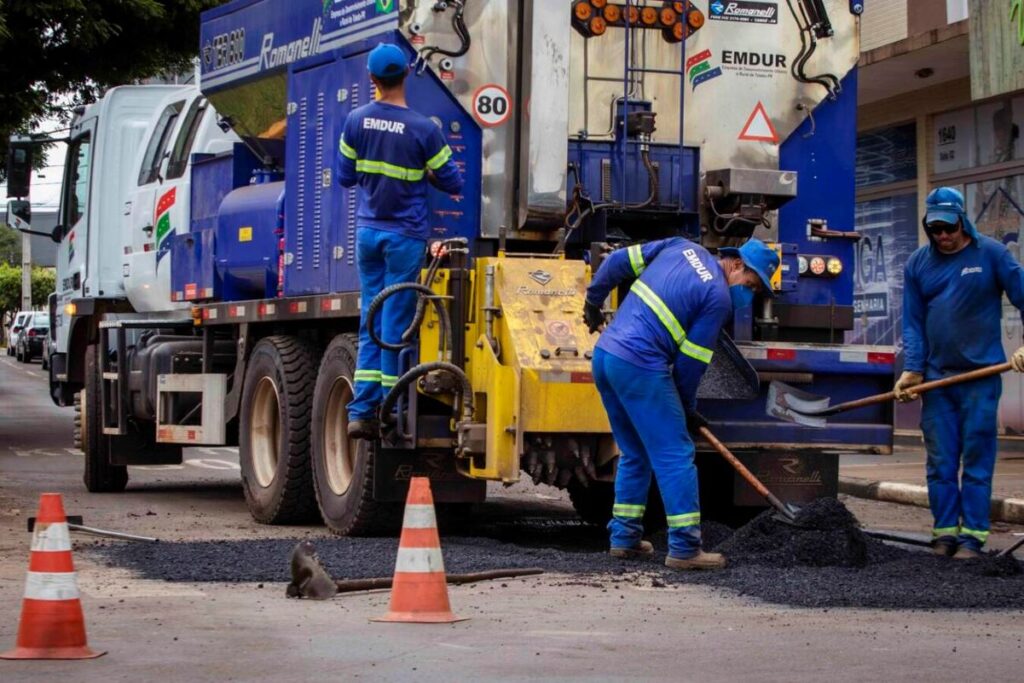 Caminhão tapa-buracos traz eficiência e rapidez na recuperação de vias em Toledo