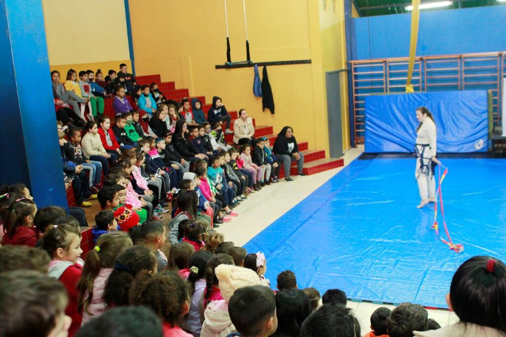 Anita Garibaldi recebe estreia do projeto “Teatro nas Escolas”