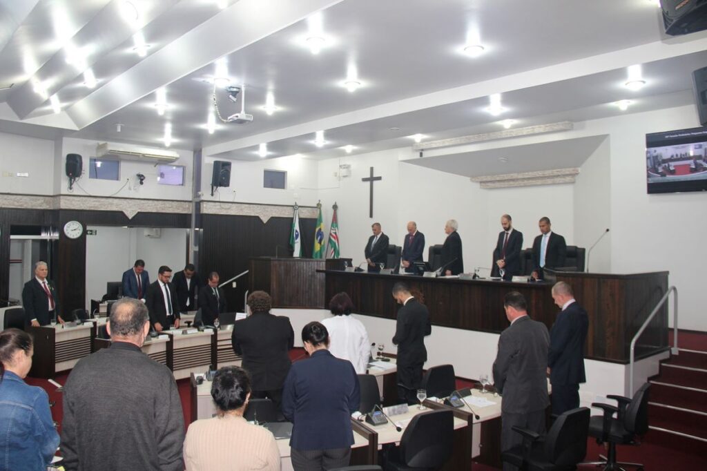 Câmara de Toledo homenageia Cardoso, Potrich e Krombauern com minuto de silêncio