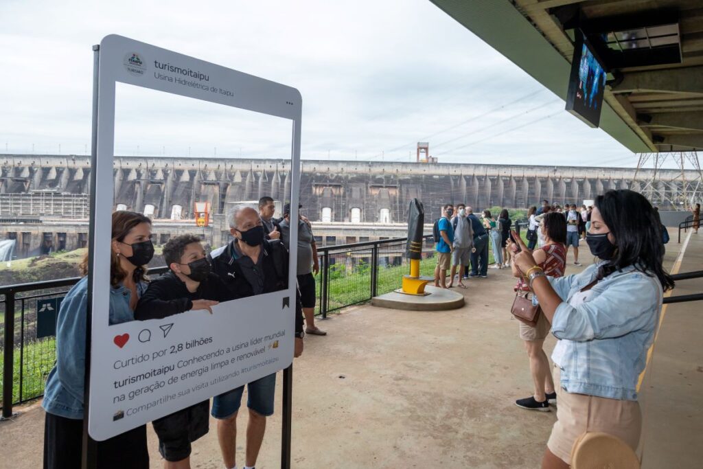 Em meio a feriadão movimentado, Itaipu fecha outubro com melhor resultado turístico do ano